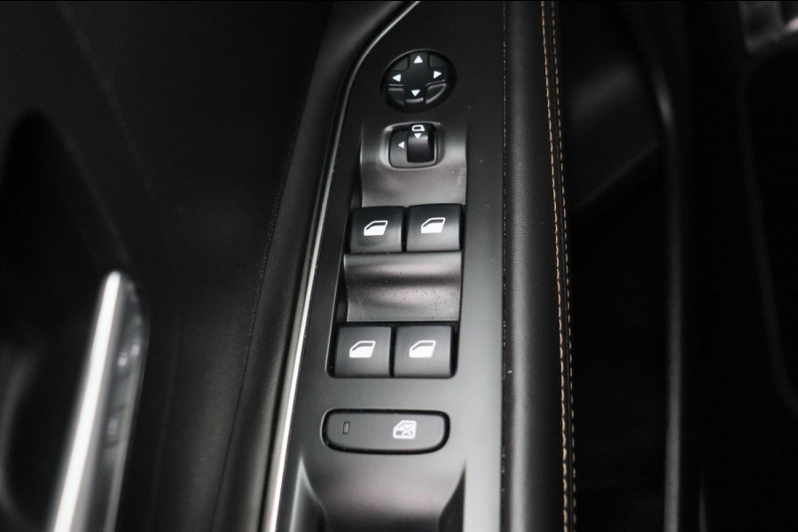 Peugeot 3008 1.6 GT Line Automaat Carplay Navigatie Camera Leder Climate-control * Origineel Nederlands *