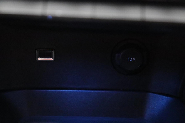 Peugeot 3008 1.6 GT Line Automaat Carplay Navigatie Camera Leder Climate-control * Origineel Nederlands *