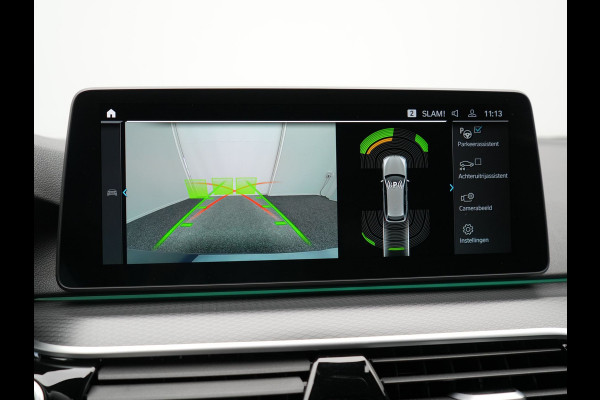 BMW 5 Serie Touring 530e xDrive M Sport Plug in Hybrid | PHEV | Adaptive Cruise | Meesturende achteras | Lederen Sportstoelen Memory | Adaptive Onderstel | Carplay | Camera | LED |