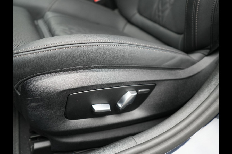 BMW 5 Serie Touring 530e xDrive M Sport Plug in Hybrid | PHEV | Adaptive Cruise | Meesturende achteras | Lederen Sportstoelen Memory | Adaptive Onderstel | Carplay | Camera | LED |