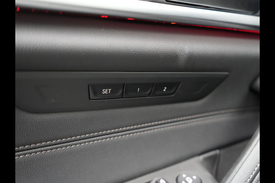 BMW 5 Serie Touring 530e xDrive M Sport Plug in Hybrid | PHEV | Adaptive Cruise | Meesturende achteras | Lederen Sportstoelen Memory | Adaptive Onderstel | Carplay | Camera | LED |