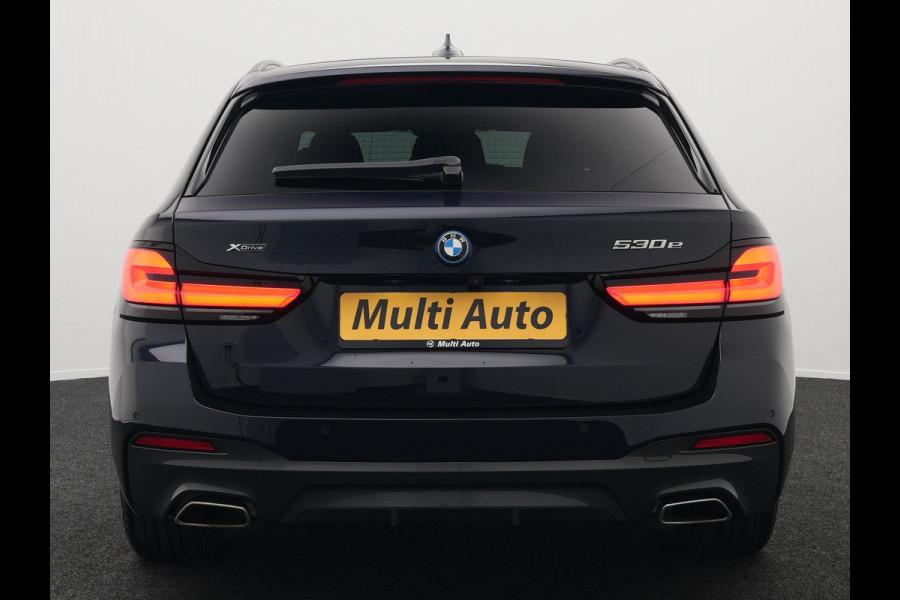 BMW 5 Serie Touring 530e xDrive M Sport Plug in Hybrid | PHEV | Adaptive Cruise | Meesturende achteras | Lederen Sportstoelen Memory | Adaptive Onderstel | Carplay | Camera | LED |