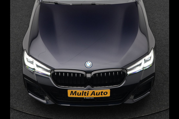 BMW 5 Serie Touring 530e xDrive M Sport Plug in Hybrid | PHEV | Adaptive Cruise | Meesturende achteras | Lederen Sportstoelen Memory | Adaptive Onderstel | Carplay | Camera | LED |