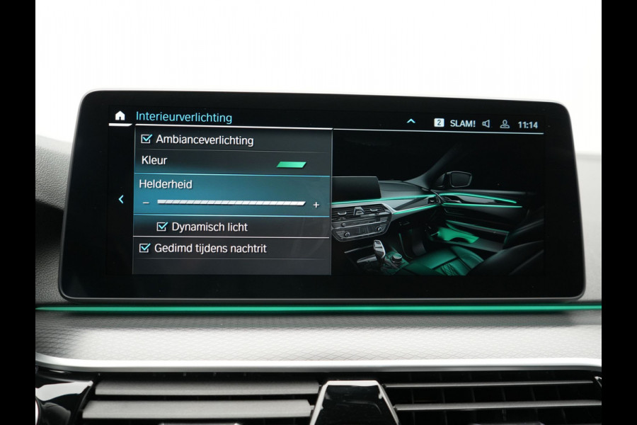 BMW 5 Serie Touring 530e xDrive M Sport Plug in Hybrid | PHEV | Adaptive Cruise | Meesturende achteras | Lederen Sportstoelen Memory | Adaptive Onderstel | Carplay | Camera | LED |