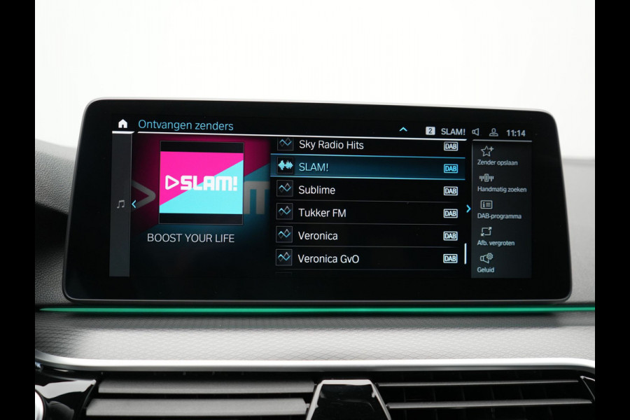 BMW 5 Serie Touring 530e xDrive M Sport Plug in Hybrid | PHEV | Adaptive Cruise | Meesturende achteras | Lederen Sportstoelen Memory | Adaptive Onderstel | Carplay | Camera | LED |