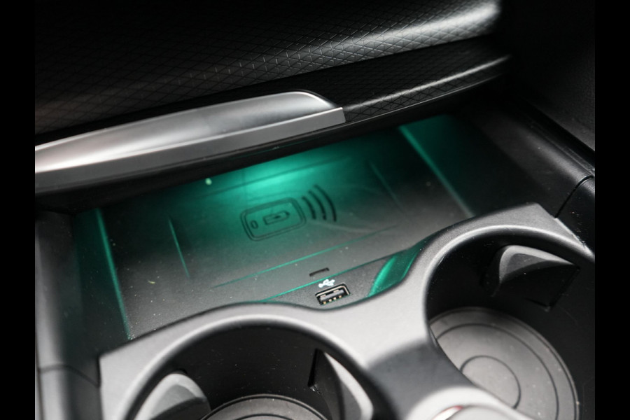 BMW 5 Serie Touring 530e xDrive M Sport Plug in Hybrid | PHEV | Adaptive Cruise | Meesturende achteras | Lederen Sportstoelen Memory | Adaptive Onderstel | Carplay | Camera | LED |