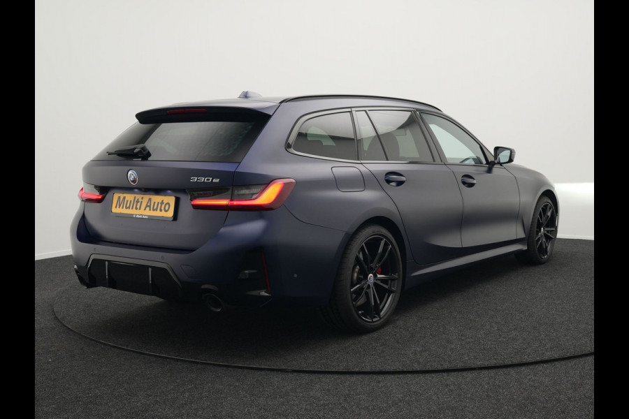 BMW 3 Serie Touring 330e M Sport Individual Plug In Hybrid 293pk Facelift PHEV  | Panodak | Individual Lederen Sportstoelen Memory | Adaptive Cruise | Widescreen Navi | 19"L.M | Keyless | Head Up |
