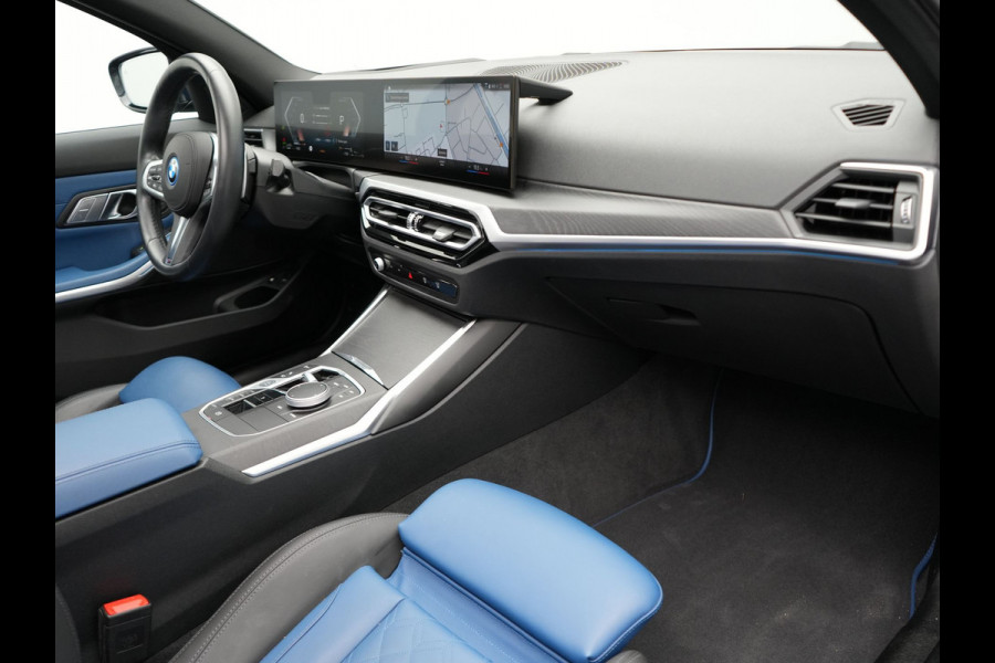 BMW 3 Serie Touring 330e M Sport Individual Plug In Hybrid 293pk Facelift PHEV  | Panodak | Individual Lederen Sportstoelen Memory | Adaptive Cruise | Widescreen Navi | 19"L.M | Keyless | Head Up |