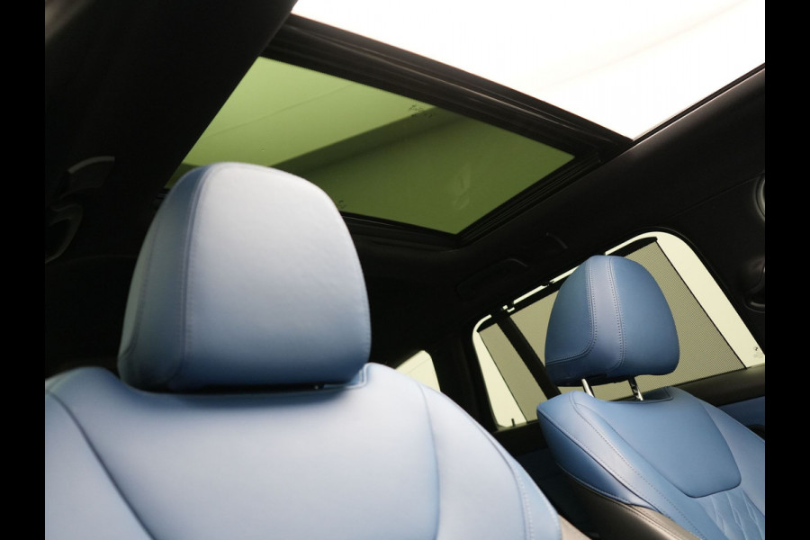 BMW 3 Serie Touring 330e M Sport Individual Plug In Hybrid 293pk Facelift PHEV  | Panodak | Individual Lederen Sportstoelen Memory | Adaptive Cruise | Widescreen Navi | 19"L.M | Keyless | Head Up |