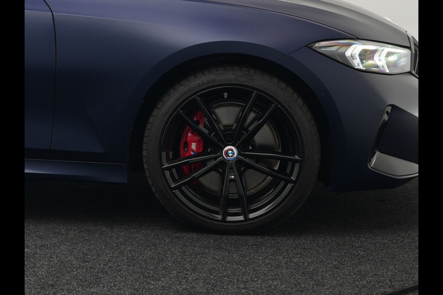 BMW 3 Serie Touring 330e M Sport Individual Plug In Hybrid 293pk Facelift PHEV  | Panodak | Individual Lederen Sportstoelen Memory | Adaptive Cruise | Widescreen Navi | 19"L.M | Keyless | Head Up |