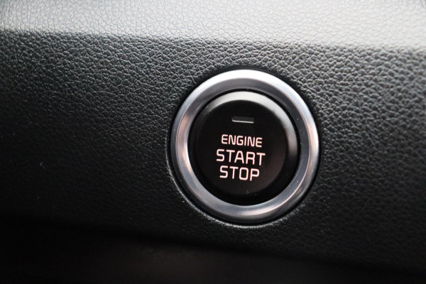 Kia Niro 1.6 GDi Hybrid DynamicPlusLine Adaptieve/Cruise Stoelverwarming Camera