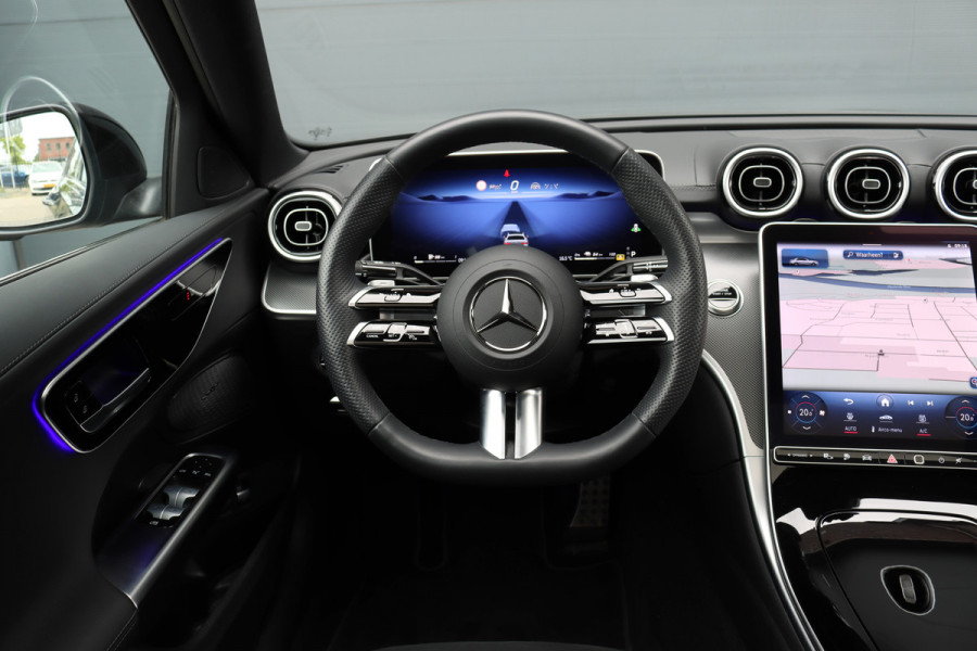 Mercedes-Benz C-Klasse 300 e 4MATIC AMG Line Aut9 | Panoramadak | Distronic+ | Verwarmd Stuurwiel | Stoelverwarming Achter | Surround Camera | Nightpakket | High Perf. LED |