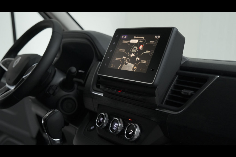 Renault Trafic 2.0 Blue dCi EDC 170 T29 L2H1 Extra DC | Direct Leverbaar | Camera | Navigatie | Climate Control | Dubbele Cabine