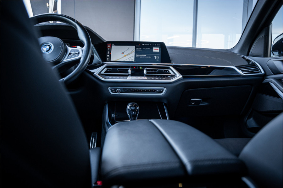 BMW X5 xDrive45e High Executive - M Sport | Panorama | Memory | 360 Camera | ACC