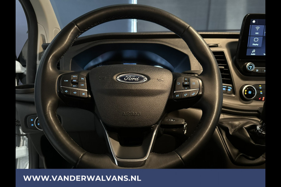Ford Transit Custom 2.0 TDCI 130 pk L2H1 Euro6 Airco | 2800kg trekhaak | LED | Cruisecontrol | Apple Carplay Android Auto, Stoelverwarming, Verwarmde voorruit, Parkeersensoren, Bijrijdersbank