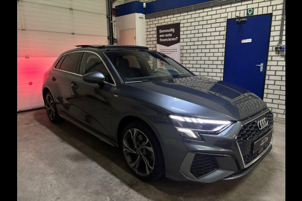 Audi A3 Sportback 40 TFSI e 3x S line panorama