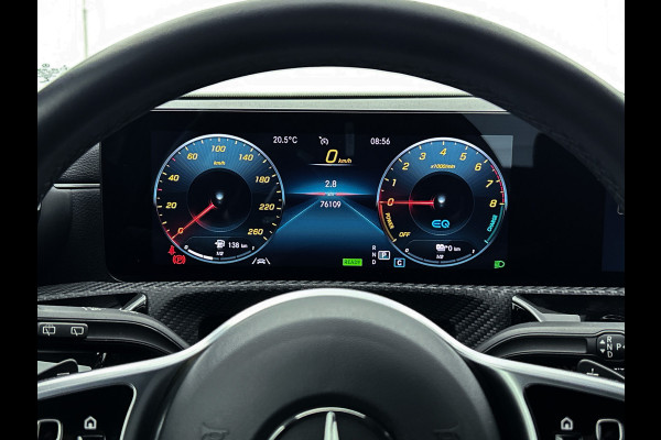 Mercedes-Benz A-Klasse 250 e Plug-In Hybride Lichtmetalen velgen | MBUX wide screen | Navigatie \ Parking support met camera achter | Inclusief 24 maanden MB Certified garantie voor Europa.