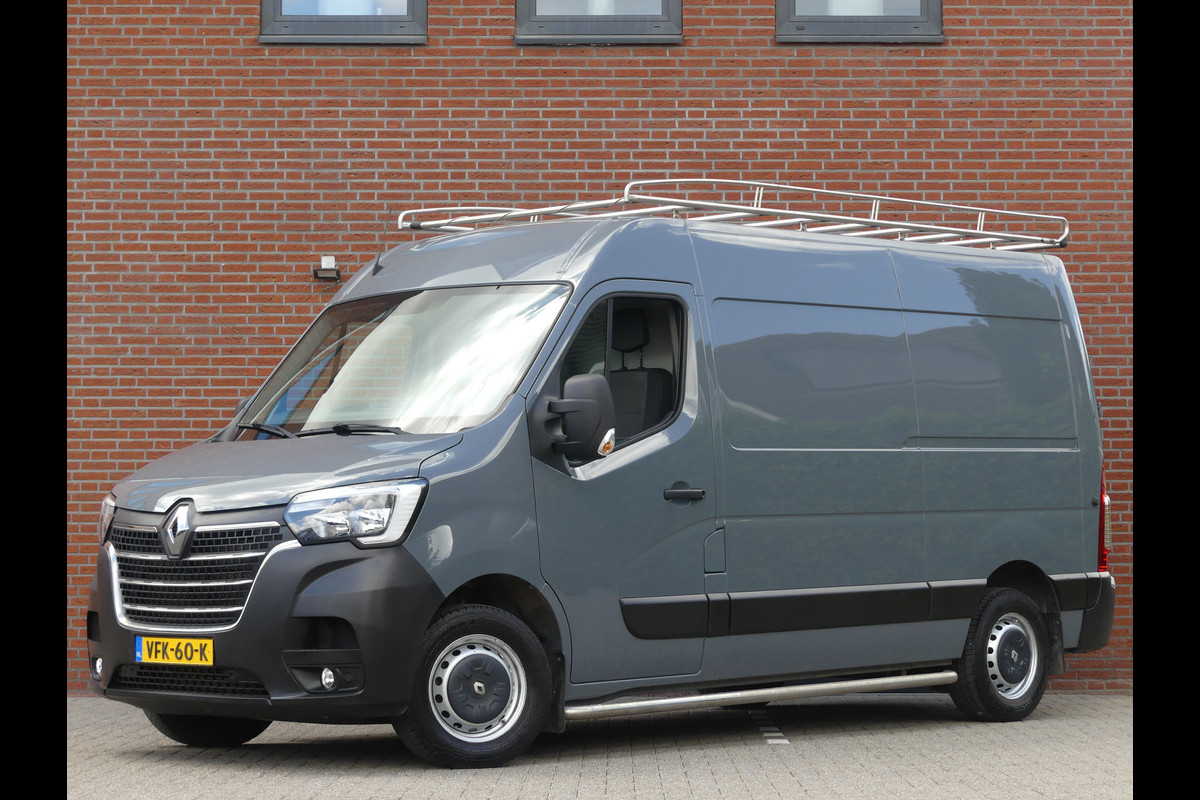 Renault Master T35 2.3 dCi 180PK L2H2 Camera/Trekhaak/Imperiaal met ladder Renault Master T35 2.3 dCi 180PK L2H2 Camera/Trekhaak/Imperiaal met ladder