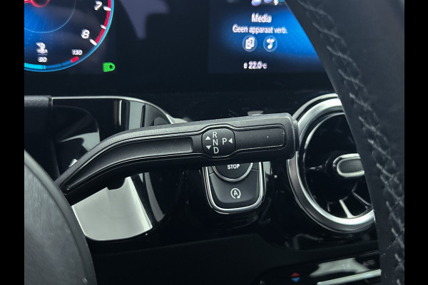 Mercedes-Benz B-Klasse 180 Business Solution | Achteruitrijcamera | Lichtmetalen velgen | Navigatie | Parking support | Trekhaak | Electrisch achterklep Inclusief 24 maanden MB Certified garantie voor Europa.