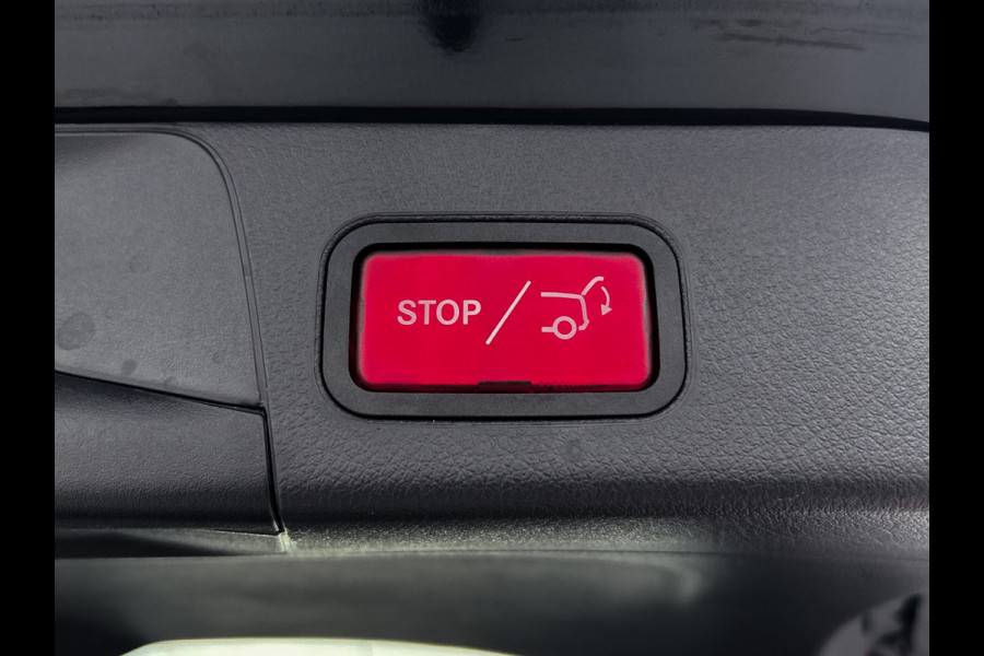 Mercedes-Benz B-Klasse 180 Business Solution | Achteruitrijcamera | Lichtmetalen velgen | Navigatie | Parking support | Trekhaak | Electrisch achterklep Inclusief 24 maanden MB Certified garantie voor Europa.