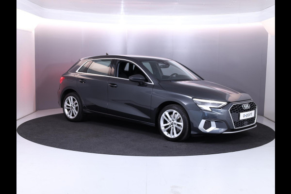 Audi A3 Sportback 30 TFSI Attitude 110PK Automaat | Navigatie | Parkeersensoren | Sportstoelen | 17" LM velgen |