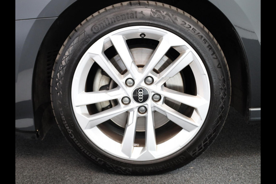 Audi A3 Sportback 30 TFSI Attitude 110PK Automaat | Navigatie | Parkeersensoren | Sportstoelen | 17" LM velgen |