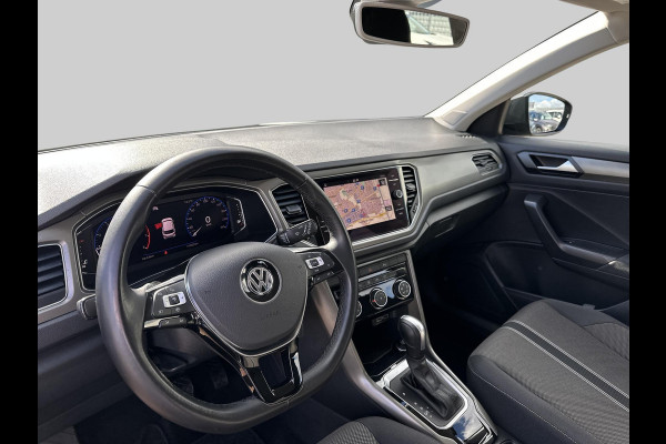 Volkswagen T-Roc 1.5 TSI Style  | automaat | trekhaak|  Active Info Display | LED koplampen