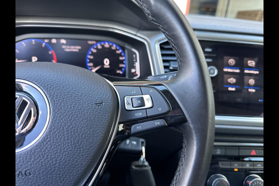 Volkswagen T-Roc 1.5 TSI Style  | automaat | trekhaak|  Active Info Display | LED koplampen