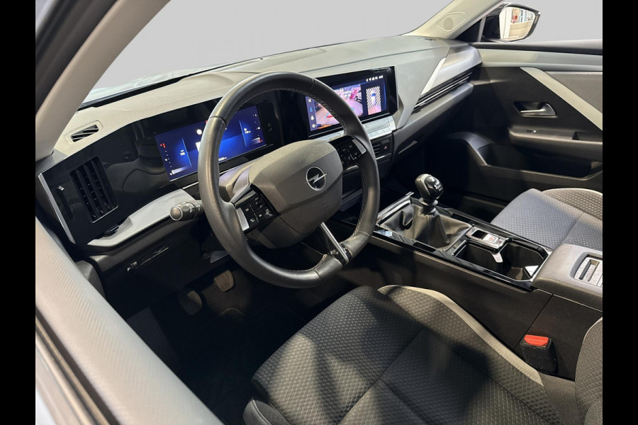 Opel Astra 1.2 Edition | Climate & Cruise Control | Apple Carplay / Android Auto