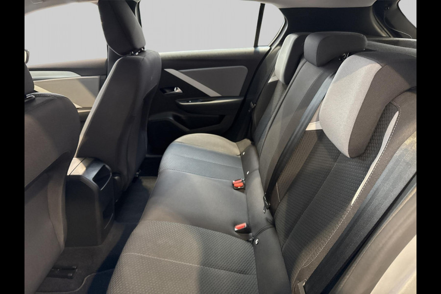 Opel Astra 1.2 Edition | Climate & Cruise Control | Apple Carplay / Android Auto