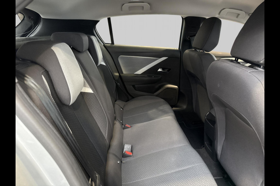 Opel Astra 1.2 Edition | Climate & Cruise Control | Apple Carplay / Android Auto