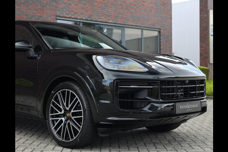 Porsche Cayenne Coupé 3.0 E-Hybrid *4wielsturing*Pano*Trekhaak*Sport Chrono*