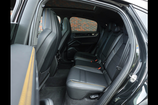 Porsche Cayenne Coupé 3.0 E-Hybrid *4wielsturing*Pano*Trekhaak*Sport Chrono*