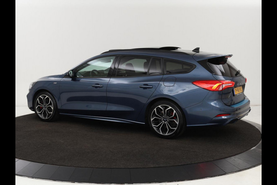Ford Focus 1.0 EcoBoost ST Line X | Panoramadak | Stoel & stuurverwarming | Adaptive cruise | Camera | Carplay | Full LED | Trekhaak | Climate control | Navigatie