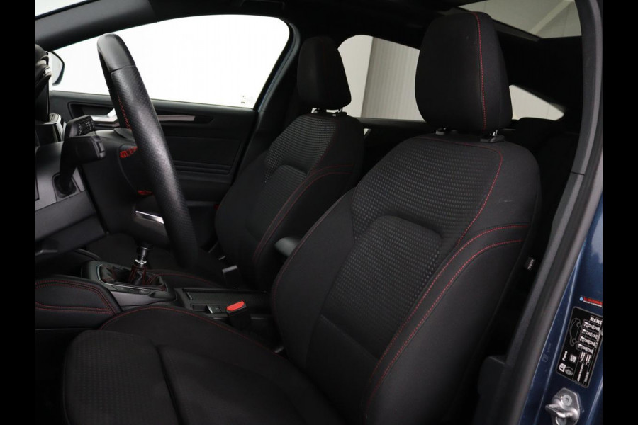 Ford Focus 1.0 EcoBoost ST Line X | Panoramadak | Stoel & stuurverwarming | Adaptive cruise | Camera | Carplay | Full LED | Trekhaak | Climate control | Navigatie