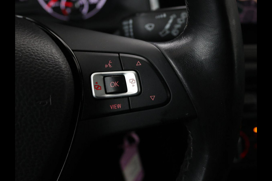 Volkswagen Polo 1.0 TSI Comfortline | Navigatie | Parkeerhulp | Cruise control | Airco | Dodehoek detectie | Bluetooth | 17'' lichtmetalen velgen
