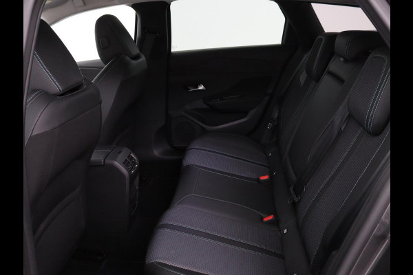 Peugeot 308 1.6 PHEV Active Pack Business | Stoelverwarming | Trekhaak | Carplay | Half leder | Sportstoelen | Navigatie | Full LED