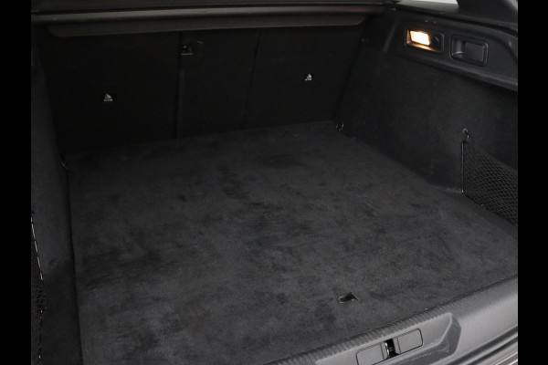 Peugeot 308 1.6 PHEV Active Pack Business | Stoelverwarming | Trekhaak | Carplay | Half leder | Sportstoelen | Navigatie | Full LED