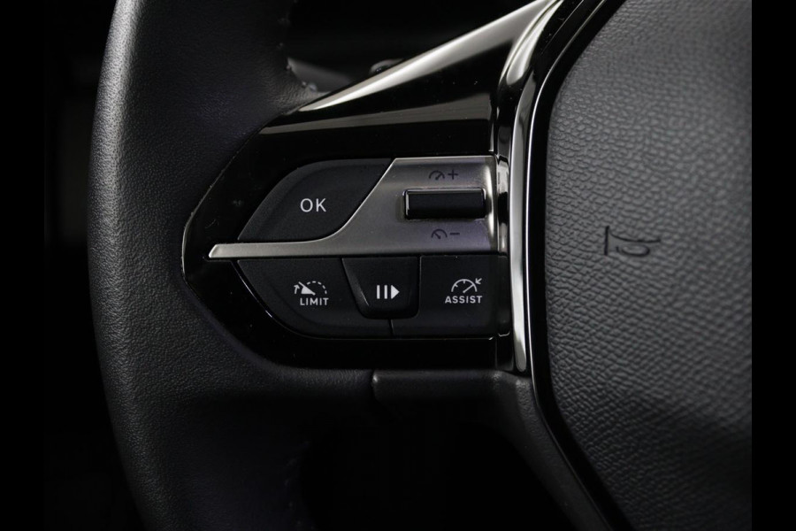 Peugeot 308 1.6 PHEV Active Pack Business | Stoelverwarming | Trekhaak | Carplay | Half leder | Sportstoelen | Navigatie | Full LED