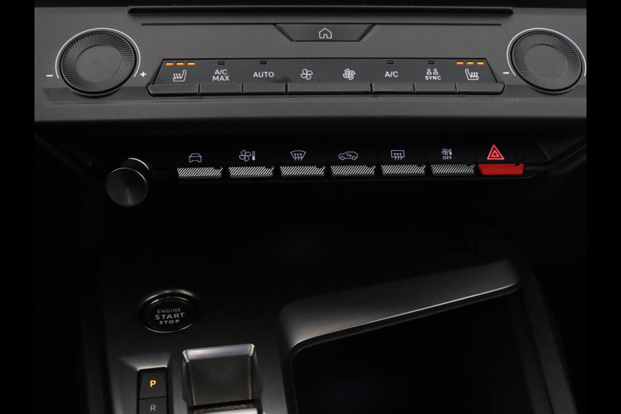 Peugeot 308 1.6 PHEV Active Pack Business | Stoelverwarming | Trekhaak | Carplay | Half leder | Sportstoelen | Navigatie | Full LED