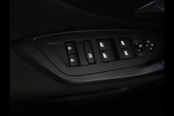 Peugeot 308 1.6 PHEV Active Pack Business | Stoelverwarming | Trekhaak | Carplay | Half leder | Sportstoelen | Navigatie | Full LED