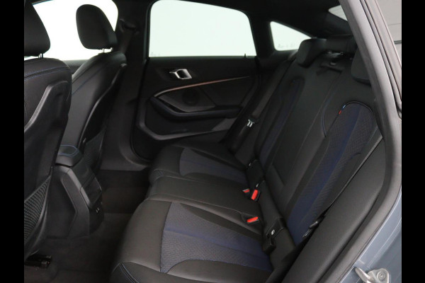 BMW 2 Serie Gran Coupé 218i M Sport | Stoelverwarming | Adaptive cruise | Carplay | Trekhaak | Sportstoelen | DAB | Half leder | Live Cockpit | Climate control