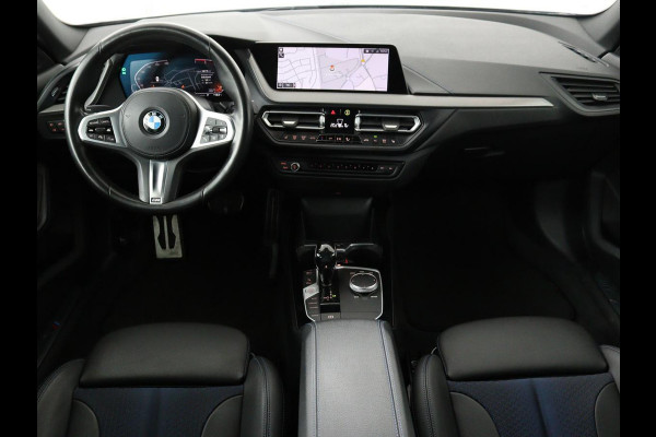 BMW 2 Serie Gran Coupé 218i M Sport | Stoelverwarming | Adaptive cruise | Carplay | Trekhaak | Sportstoelen | DAB | Half leder | Live Cockpit | Climate control