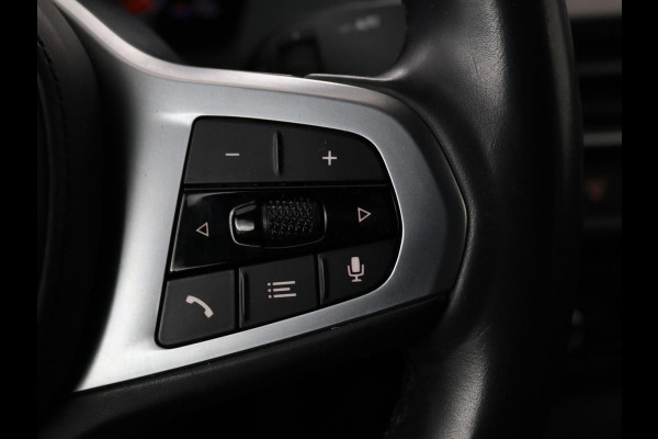 BMW 2 Serie Gran Coupé 218i M Sport | Stoelverwarming | Adaptive cruise | Carplay | Trekhaak | Sportstoelen | DAB | Half leder | Live Cockpit | Climate control