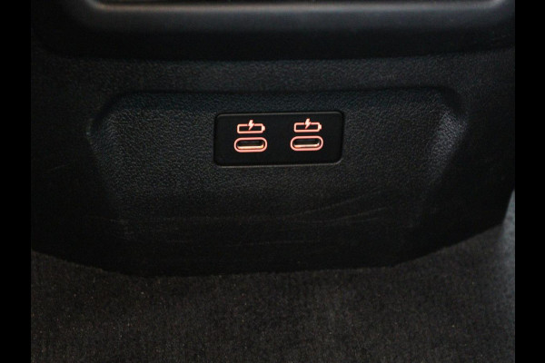 BMW 2 Serie Gran Coupé 218i M Sport | Stoelverwarming | Adaptive cruise | Carplay | Trekhaak | Sportstoelen | DAB | Half leder | Live Cockpit | Climate control