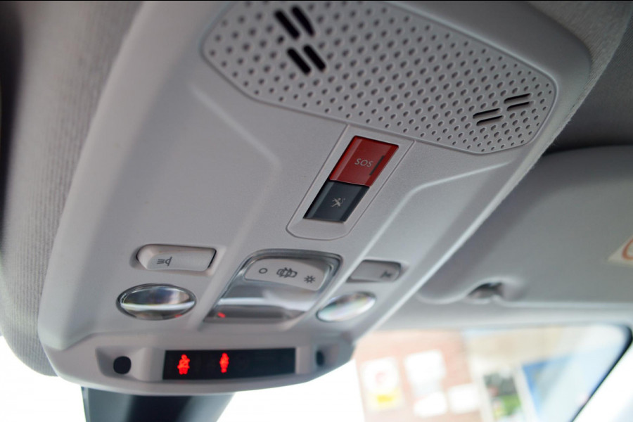 Peugeot e-208 EV Allure Pack 50 kWh | € 13.140,- excl. BTW | Parkeercamera