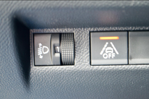 Peugeot e-208 EV Allure Pack 50 kWh | € 13.140,- excl. BTW | Parkeercamera