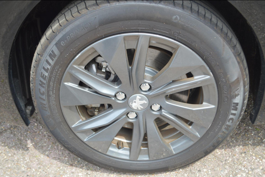 Peugeot e-208 EV Allure Pack 50 kWh | € 13.140,- excl. BTW | Parkeercamera