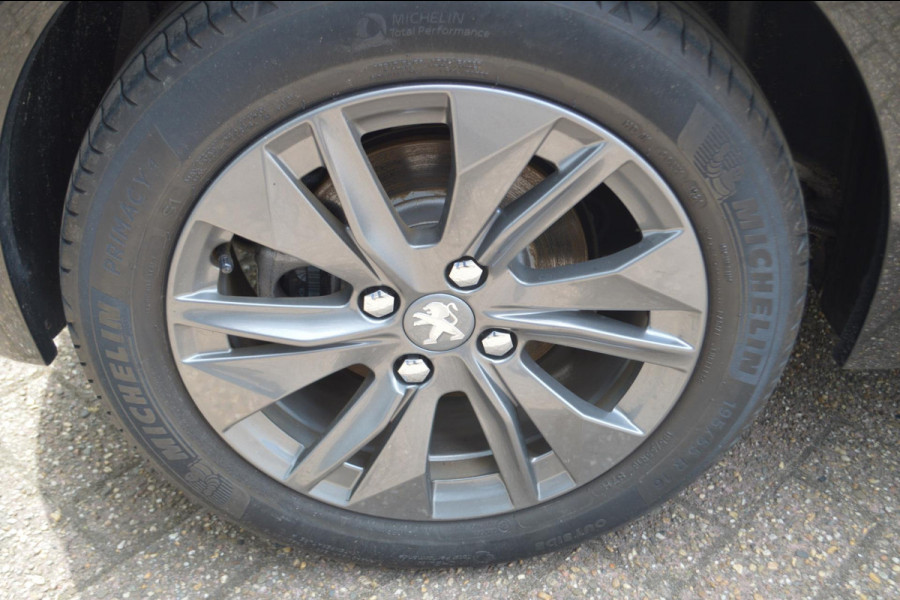 Peugeot e-208 EV Allure Pack 50 kWh | € 13.140,- excl. BTW | Parkeercamera
