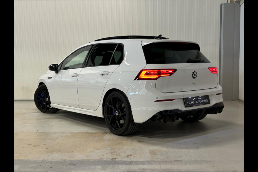 Volkswagen Golf 2.0 TSI R 4Motion | AKRAPOVIC | IQ LIGHTS | HARMAN KARDON | PANO